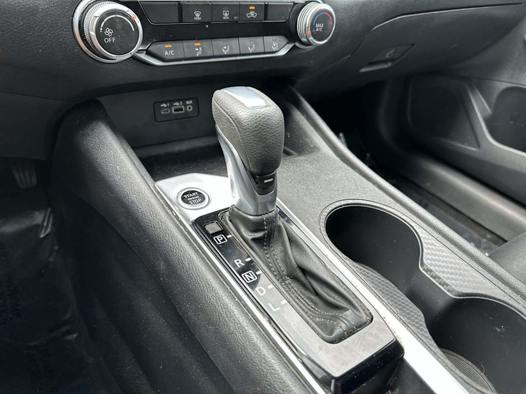 Thumbnail: 2020 Nissan Altima - 13