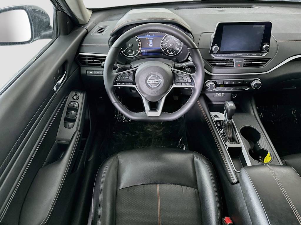 Thumbnail: 2020 Nissan Altima - 10
