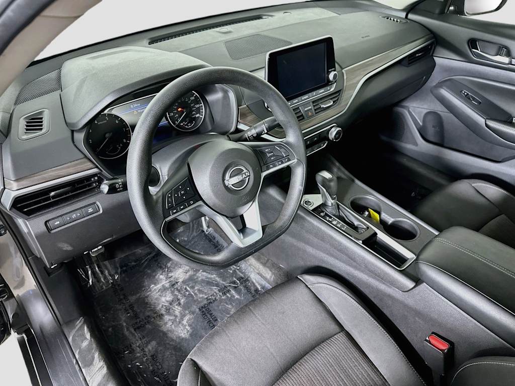 Thumbnail: 2025 Nissan Altima - 2