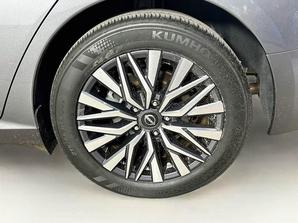Thumbnail: 2025 Nissan Altima - 8