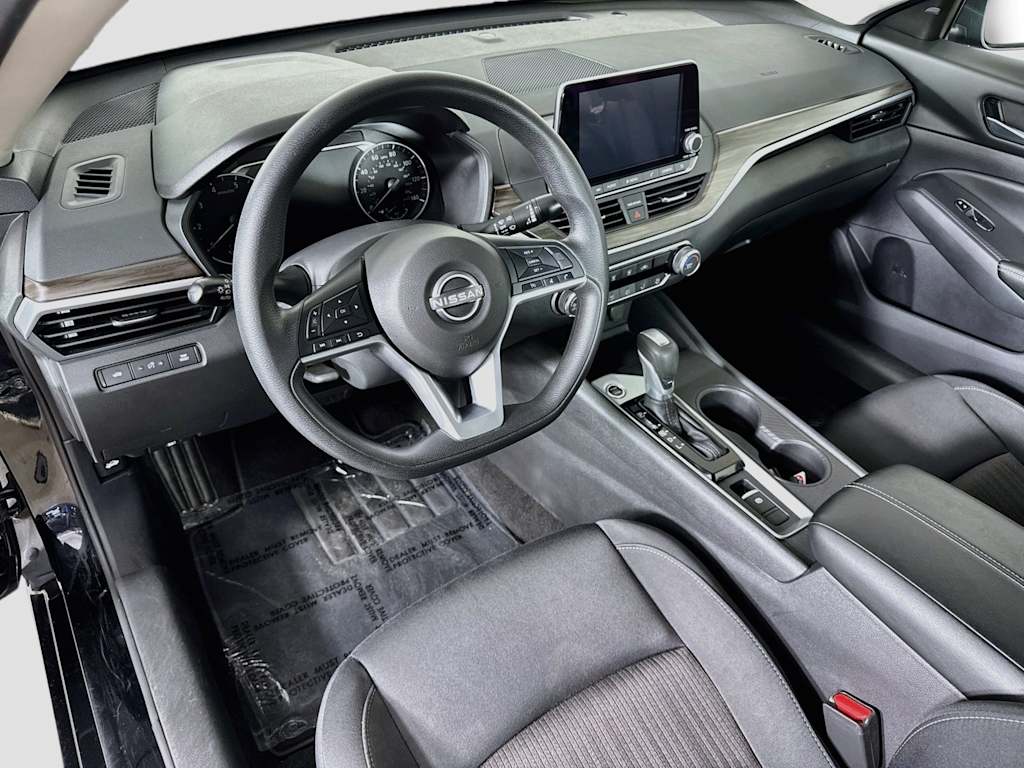 Thumbnail: 2025 Nissan Altima - 2