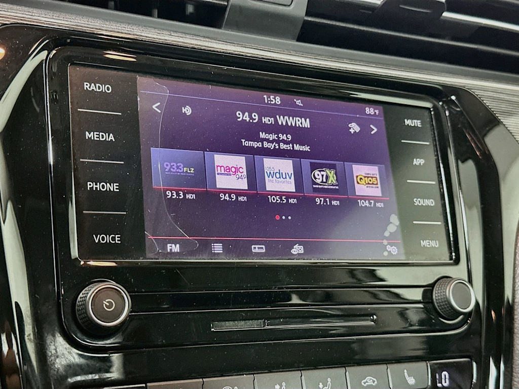 Thumbnail: 2020 Volkswagen Passat - 14