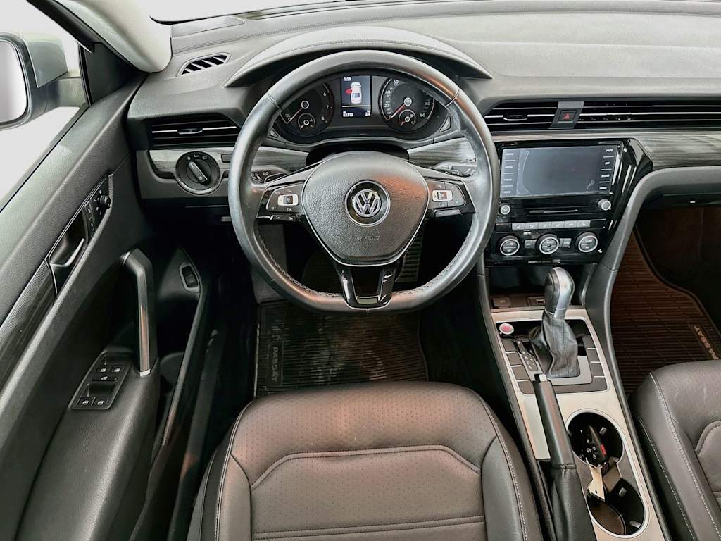 Thumbnail: 2020 Volkswagen Passat - 8