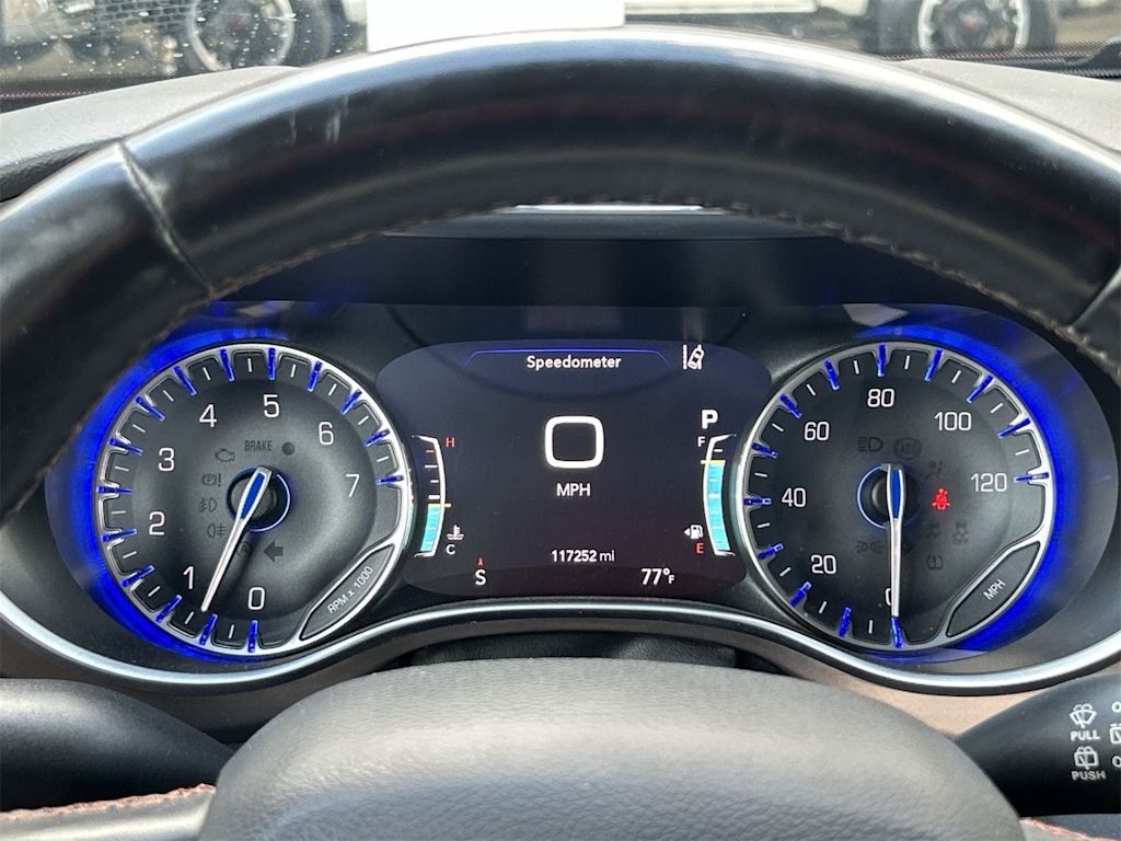 Thumbnail: 2017 Chrysler Pacifica - 16