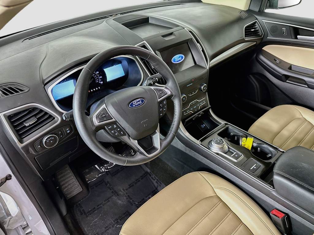 Thumbnail: 2020 Ford Edge - 2