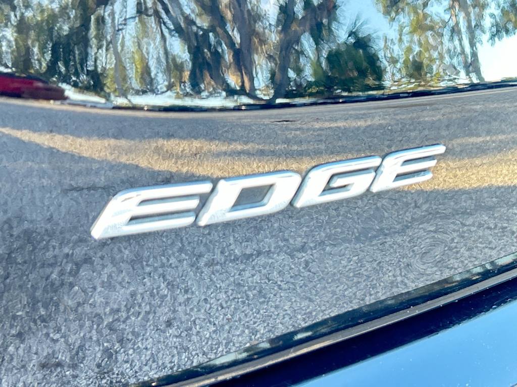 Thumbnail: 2020 Ford Edge - 7