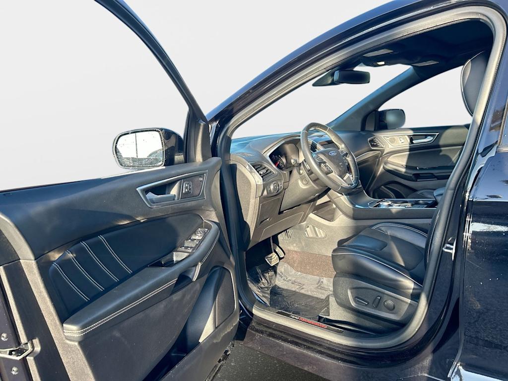 Thumbnail: 2020 Ford Edge - 18
