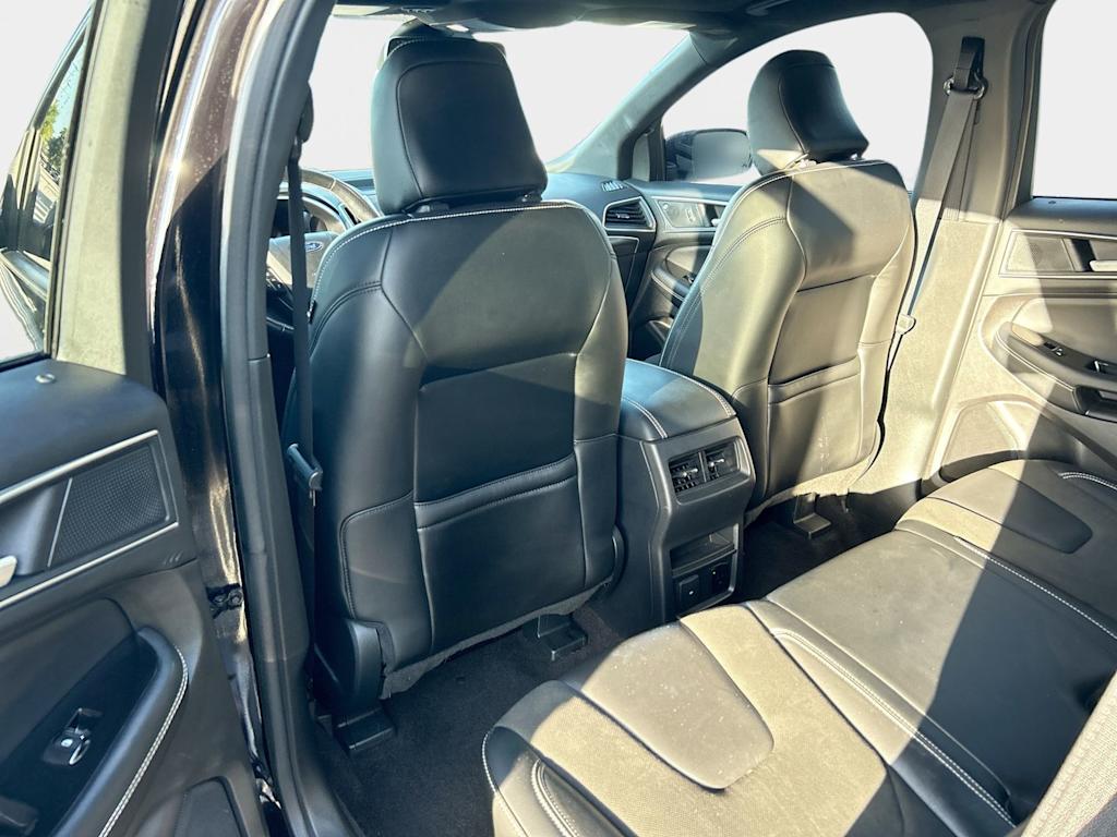 Thumbnail: 2020 Ford Edge - 12