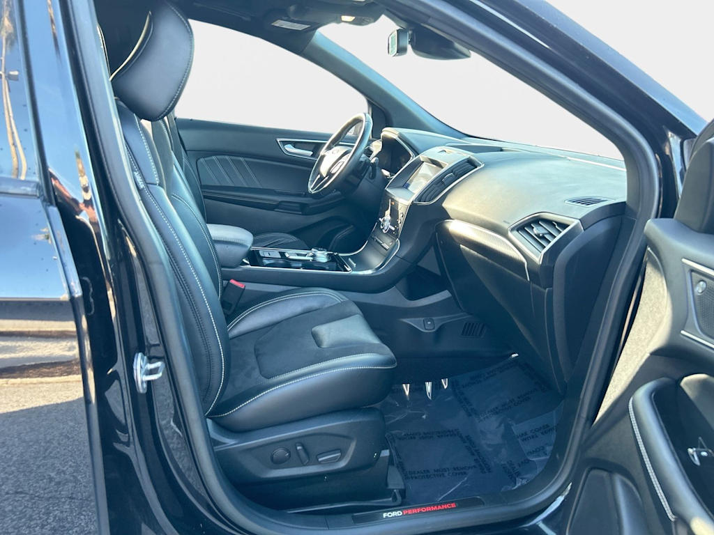 Thumbnail: 2020 Ford Edge - 11