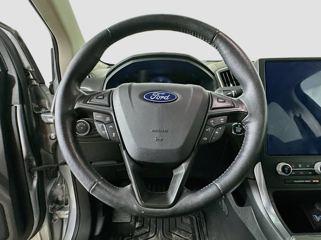Thumbnail: 2022 Ford Edge - 15