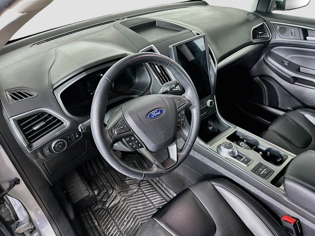 Thumbnail: 2022 Ford Edge - 2
