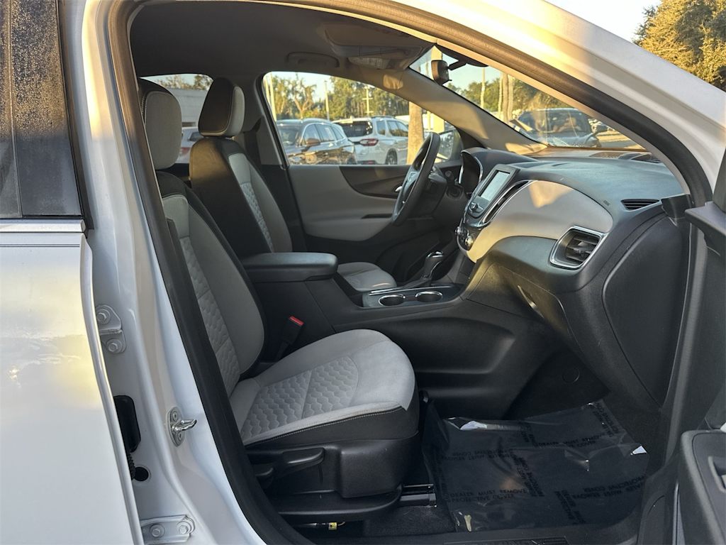 Thumbnail: 2019 Chevrolet Equinox - 9