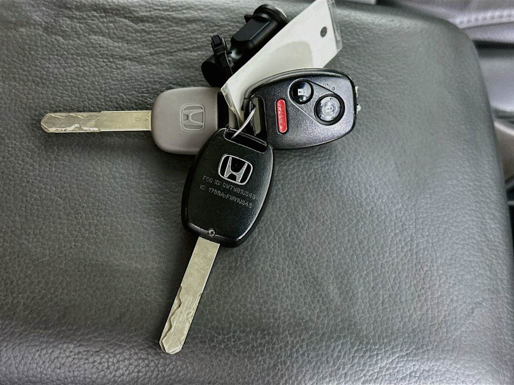 Thumbnail: 2006 Honda Pilot - 19