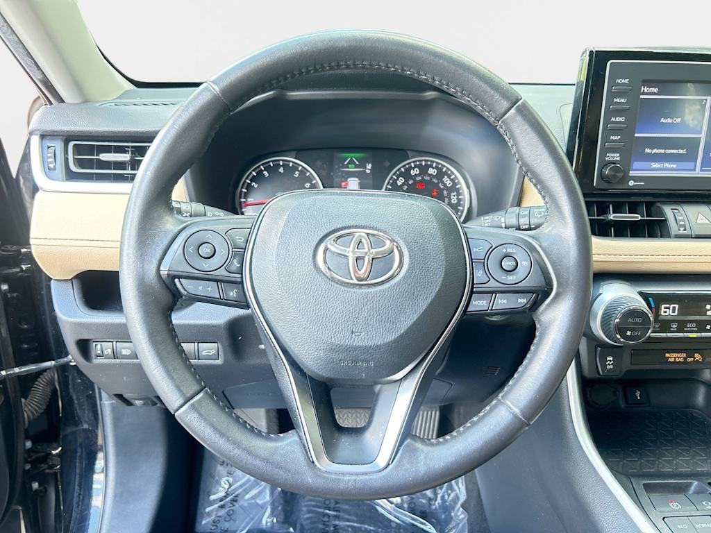 Thumbnail: 2022 Toyota RAV4 - 6