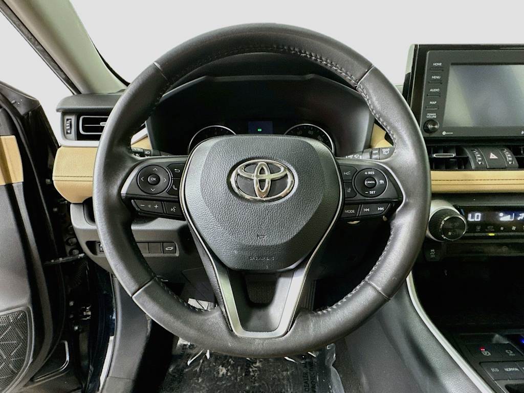 Thumbnail: 2022 Toyota RAV4 - 14
