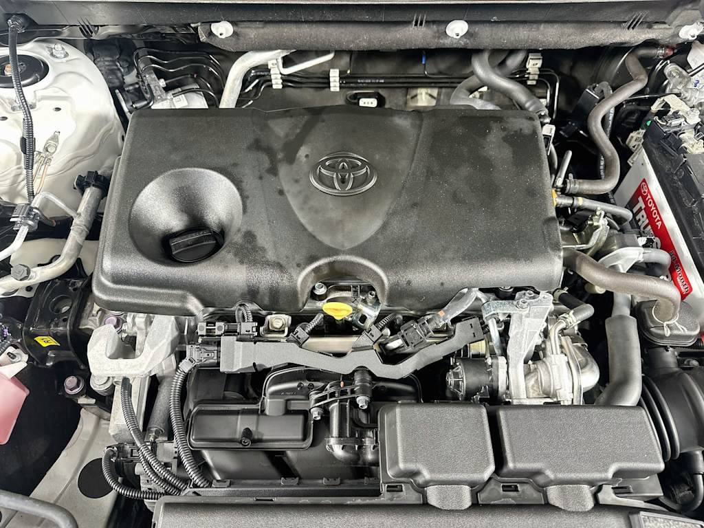 Thumbnail: 2021 Toyota RAV4 - 9