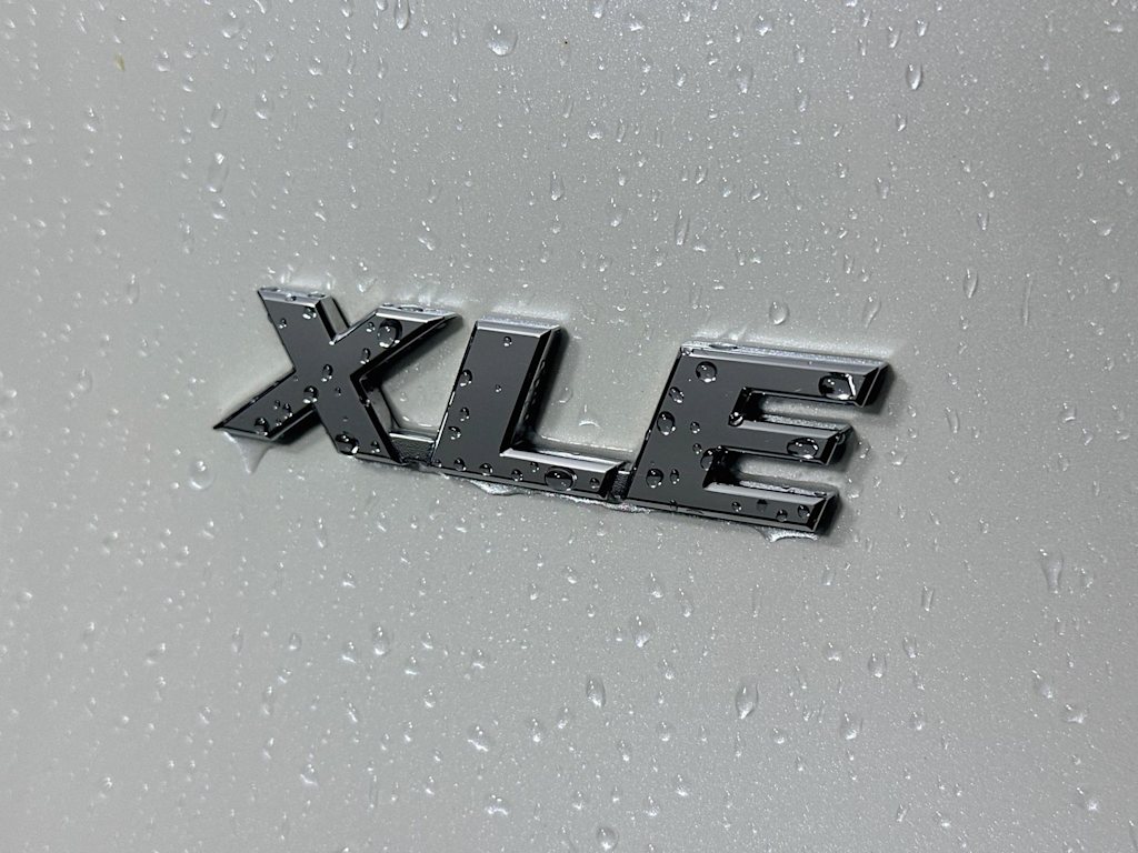 Thumbnail: 2021 Toyota RAV4 - 7