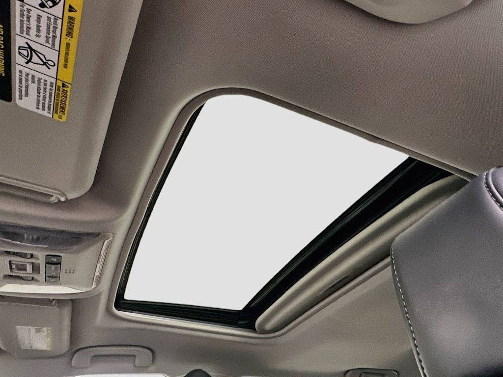 Thumbnail: 2021 Toyota RAV4 - 31