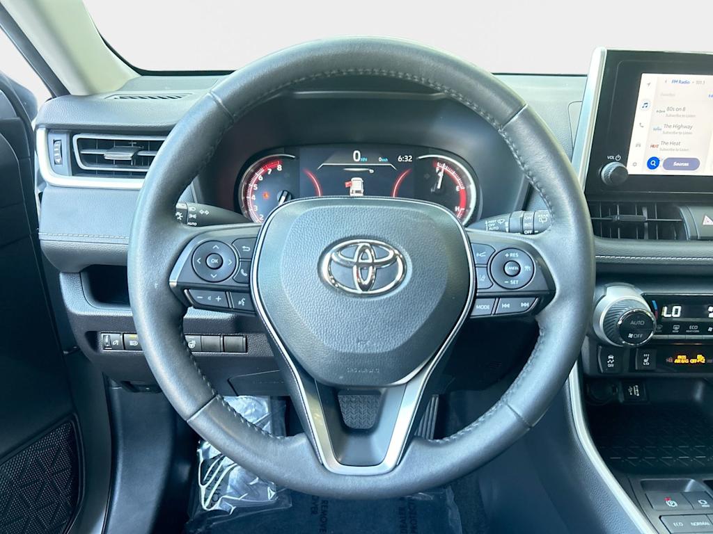 Thumbnail: 2024 Toyota RAV4 - 7