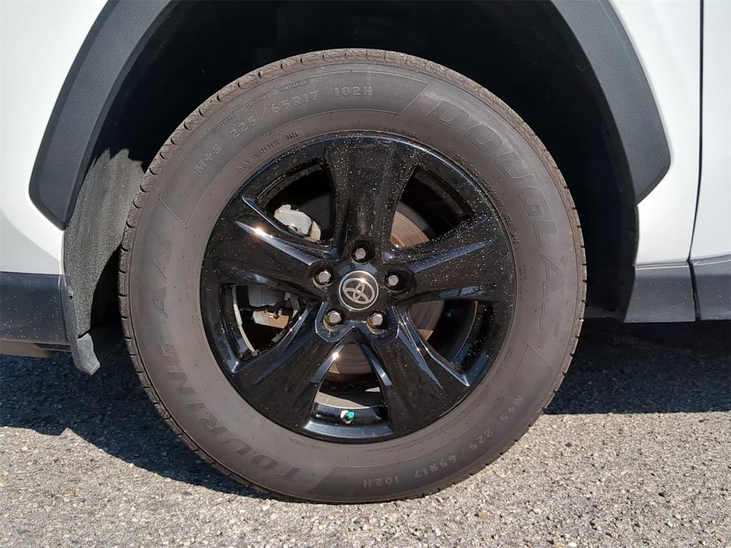Thumbnail: 2021 Toyota RAV4 - 7