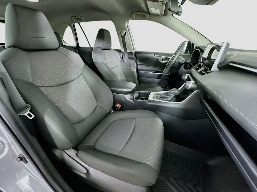 Thumbnail: 2025 Toyota RAV4 - 11
