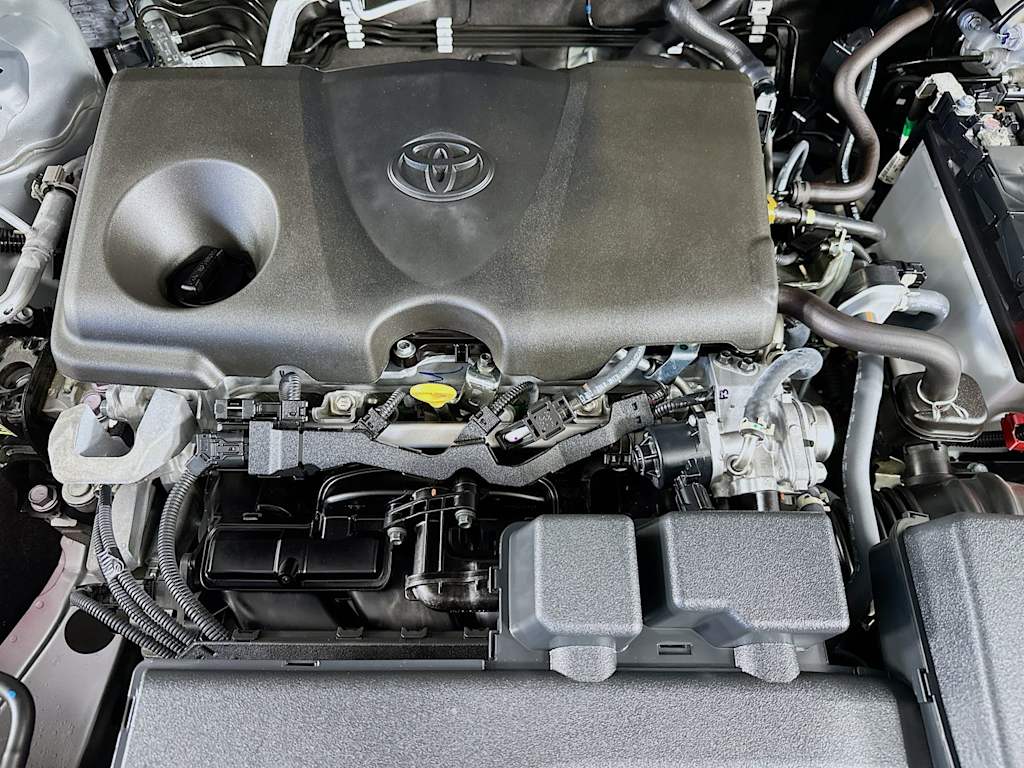 Thumbnail: 2025 Toyota RAV4 - 8