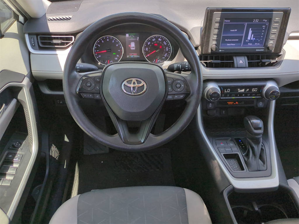 Thumbnail: 2022 Toyota RAV4 - 8