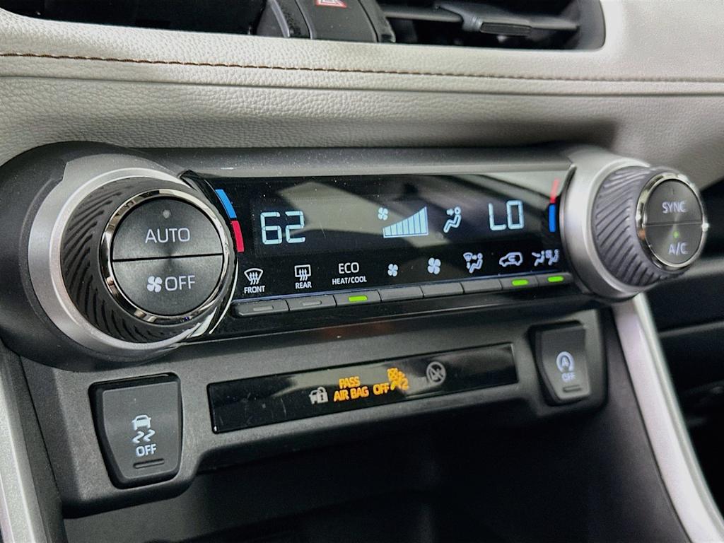 Thumbnail: 2023 Toyota RAV4 - 23