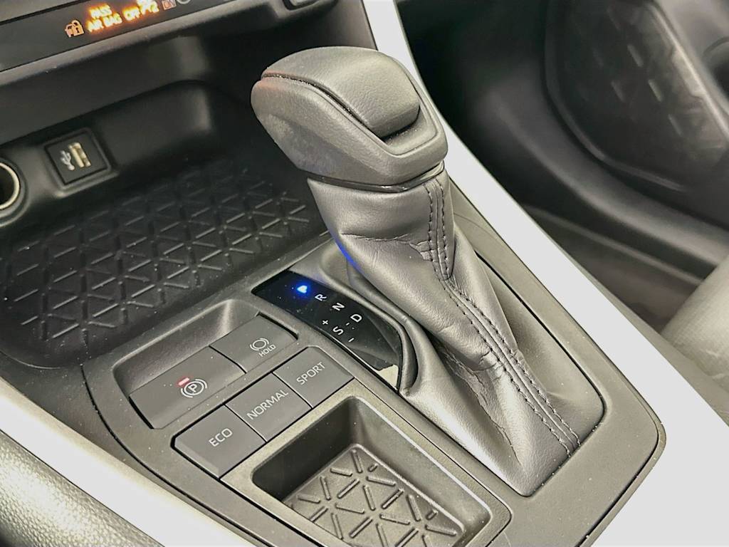 Thumbnail: 2025 Toyota RAV4 - 17