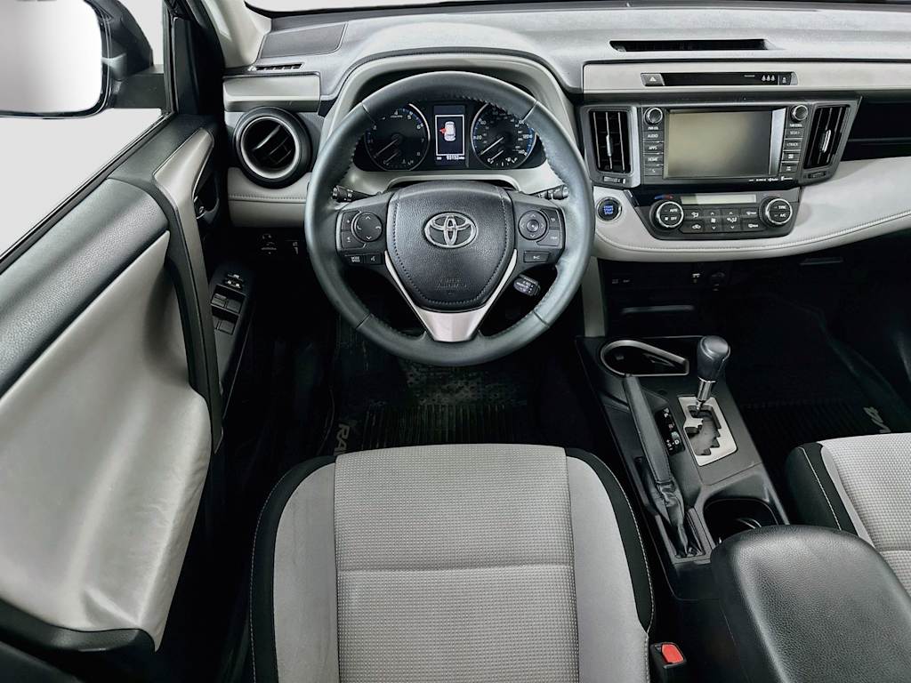 Thumbnail: 2017 Toyota RAV4 - 9