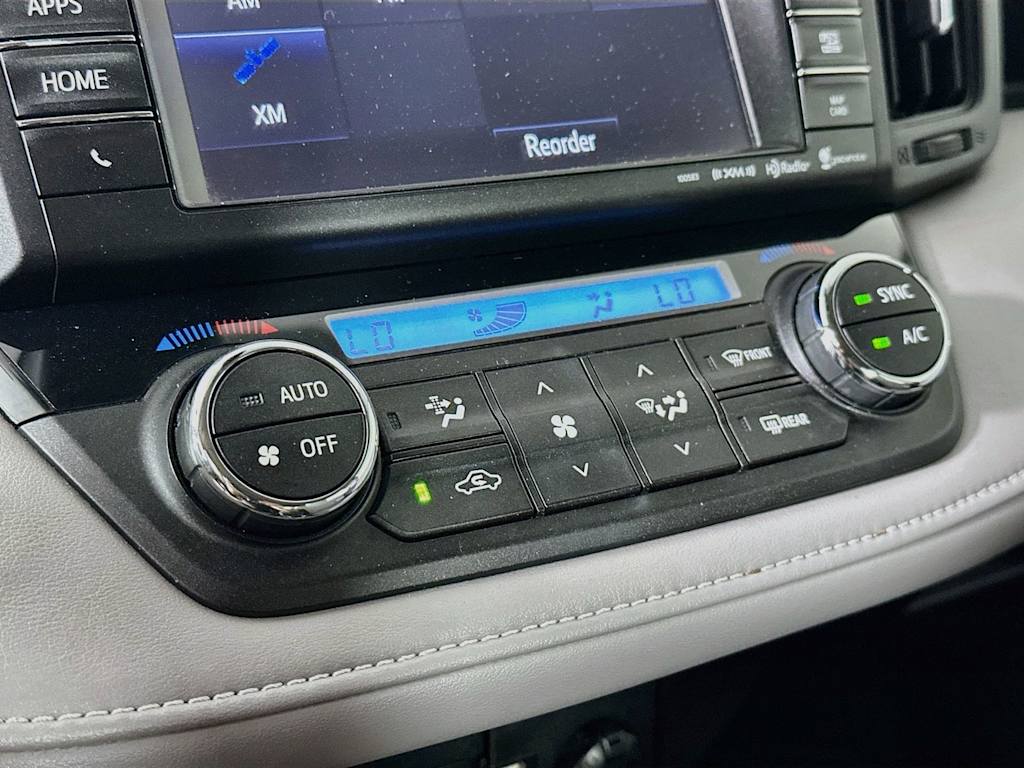 Thumbnail: 2017 Toyota RAV4 - 22
