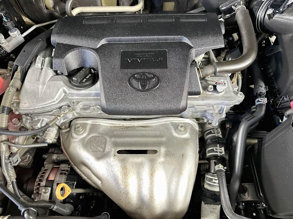 Thumbnail: 2017 Toyota RAV4 - 8