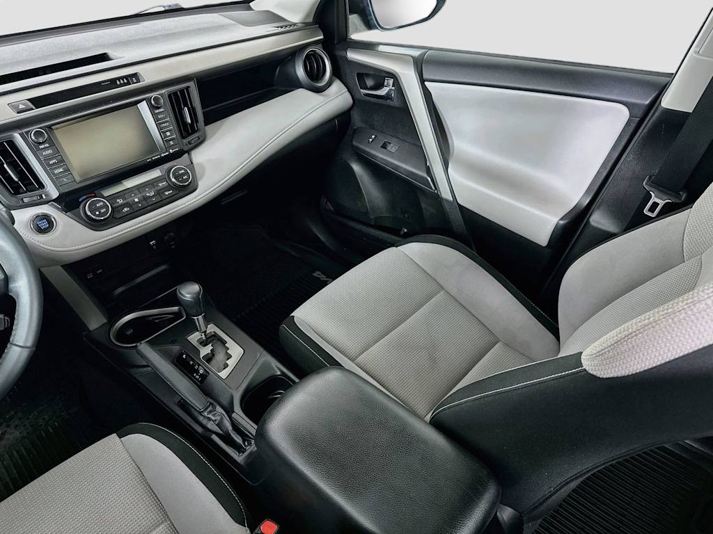 Thumbnail: 2017 Toyota RAV4 - 13