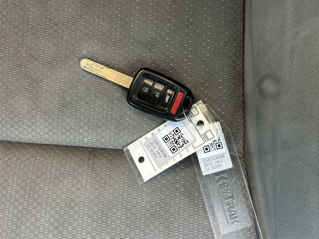 Thumbnail: 2016 Honda HR-V - 18