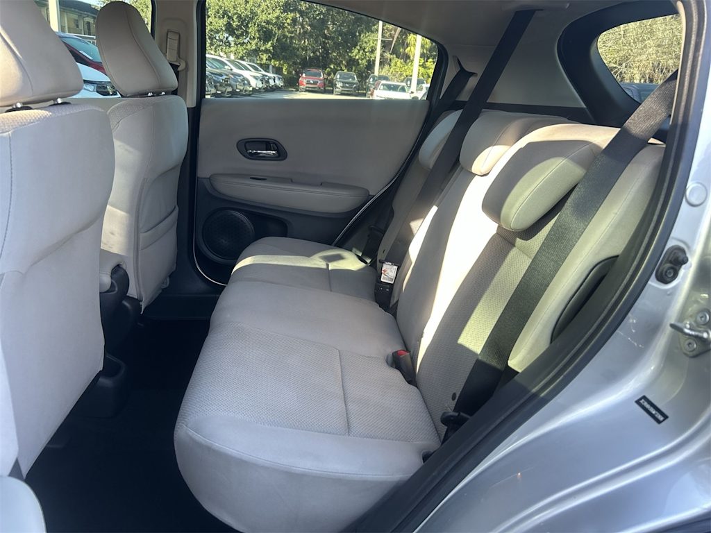 Thumbnail: 2016 Honda HR-V - 21