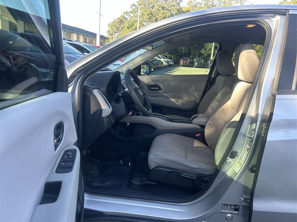 Thumbnail: 2016 Honda HR-V - 13