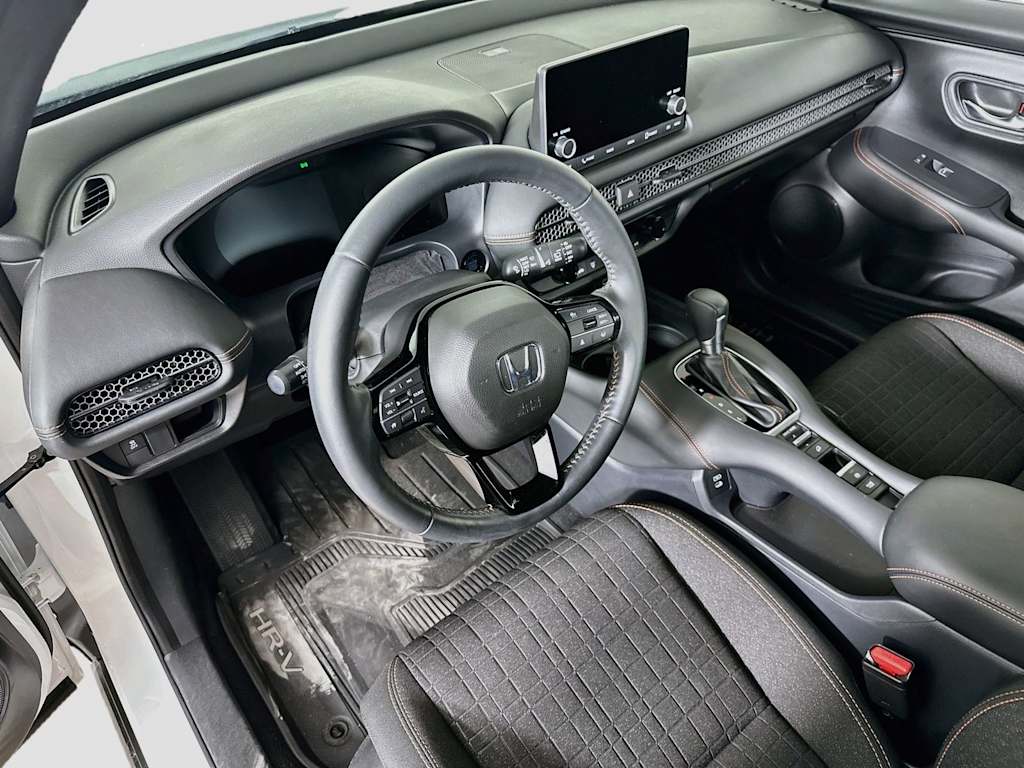 Thumbnail: 2024 Honda HR-V - 2