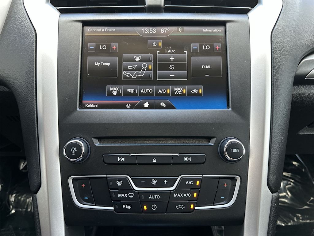 Thumbnail: 2016 Ford Fusion - 17
