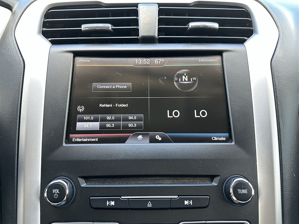Thumbnail: 2016 Ford Fusion - 18
