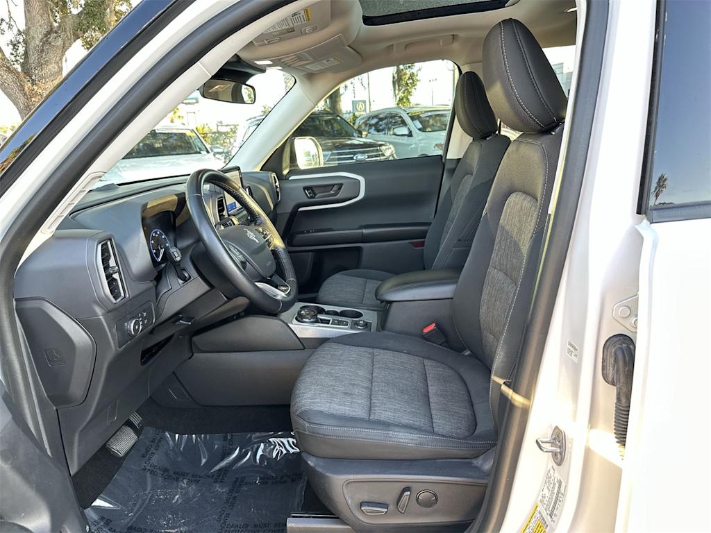 Thumbnail: 2022 Ford Bronco Sport - 8