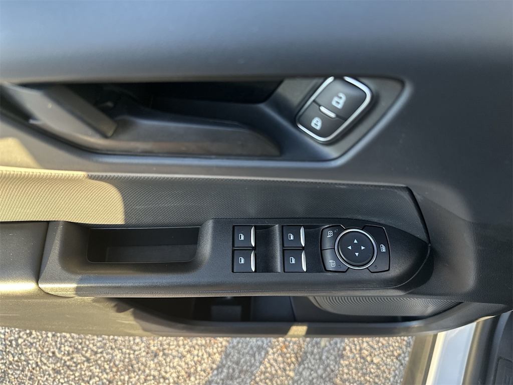 Thumbnail: 2022 Ford Bronco Sport - 15