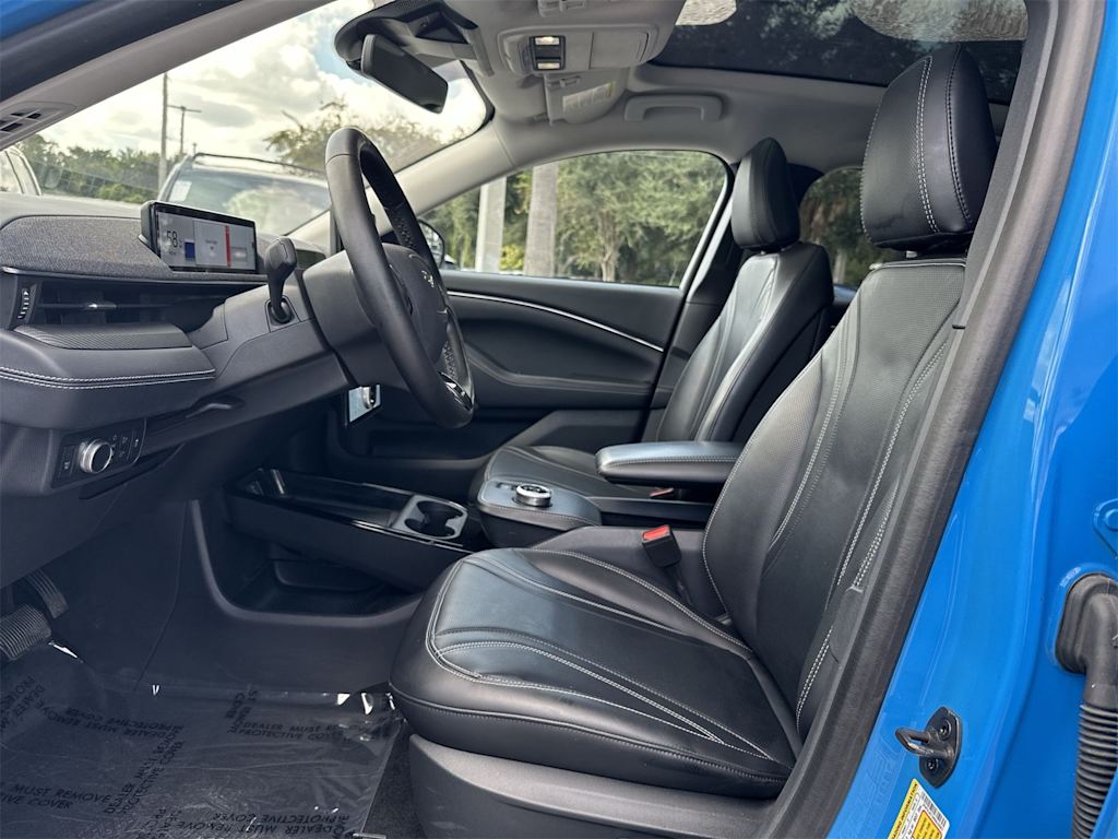 Thumbnail: 2022 Ford Mustang Mach-E - 7