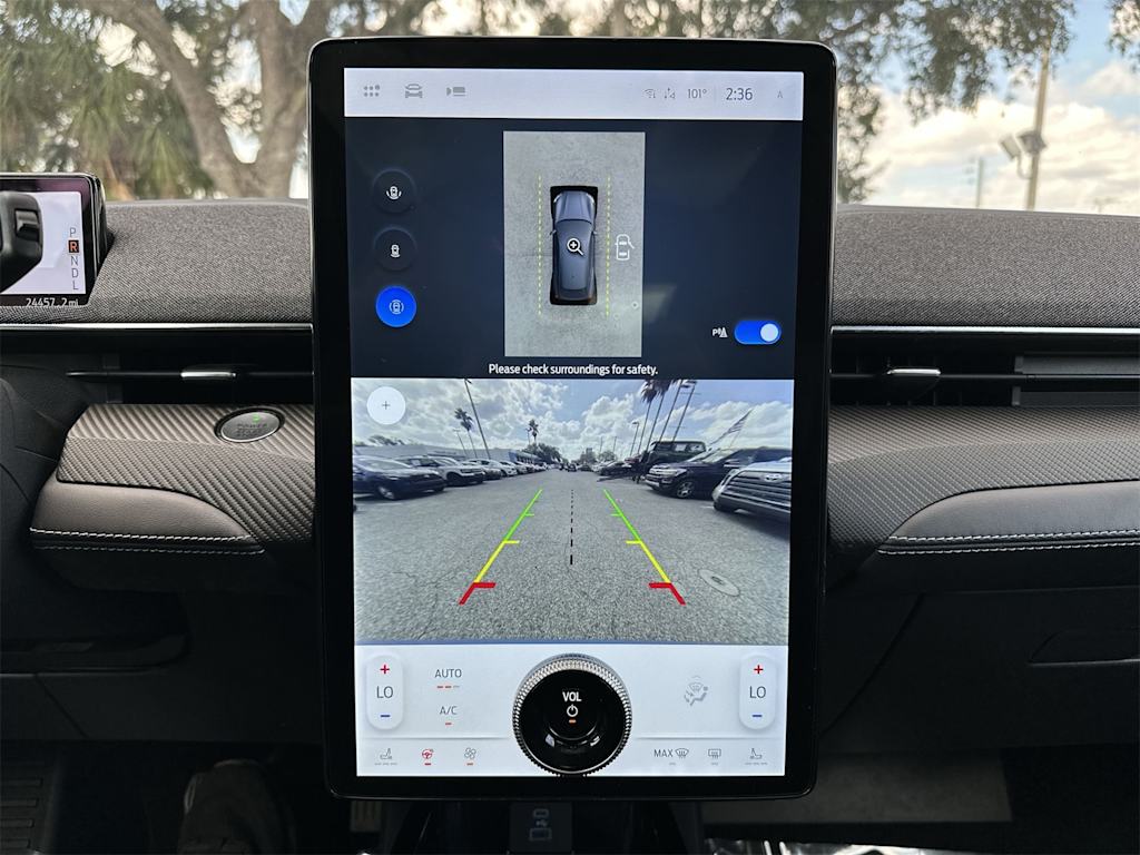 Thumbnail: 2022 Ford Mustang Mach-E - 20