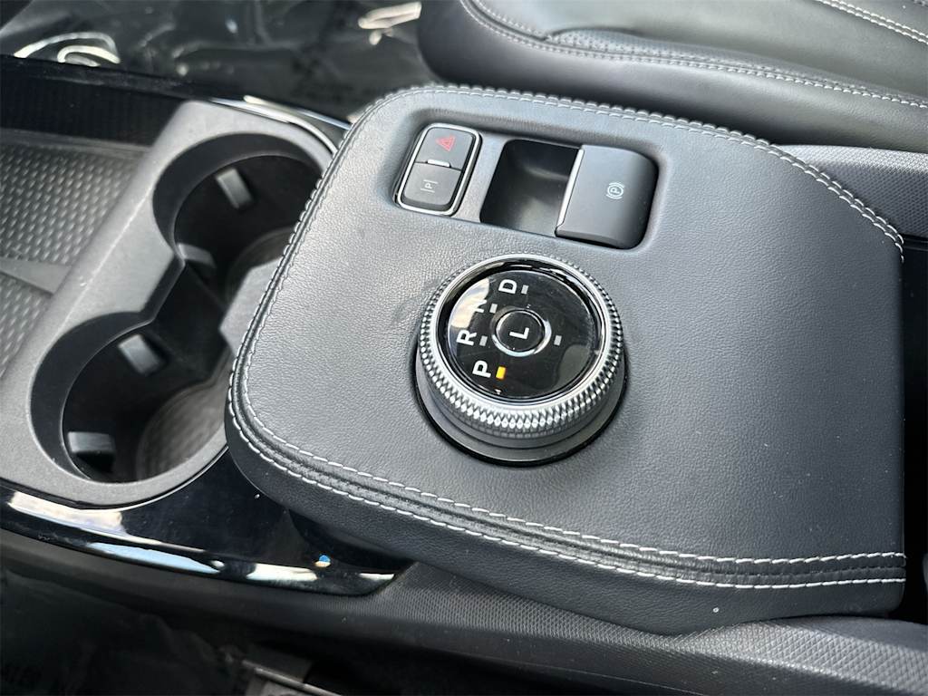 Thumbnail: 2022 Ford Mustang Mach-E - 18