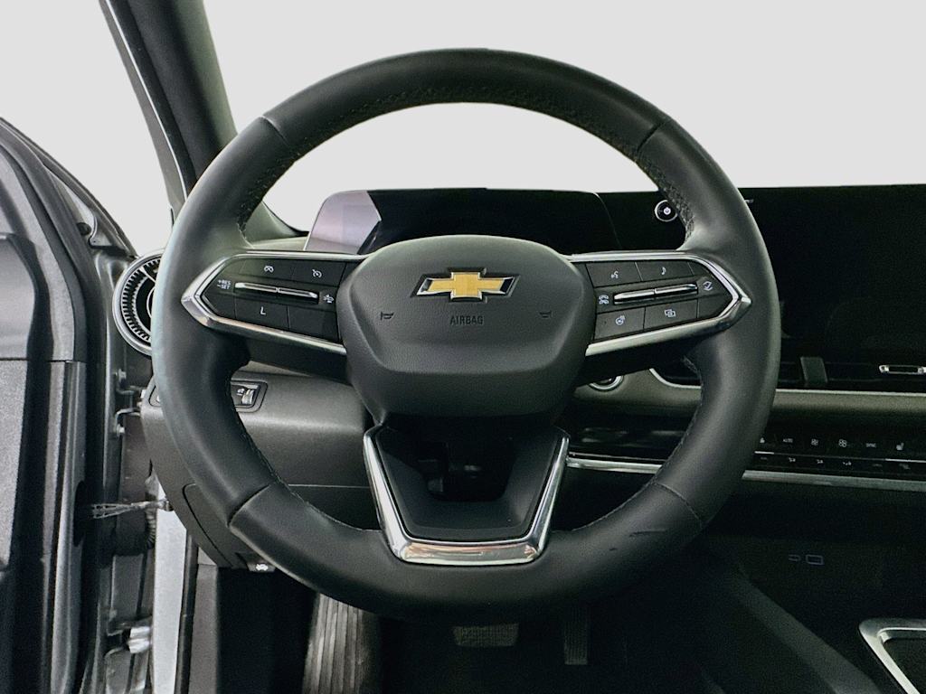 Thumbnail: 2025 Chevrolet Equinox - 15