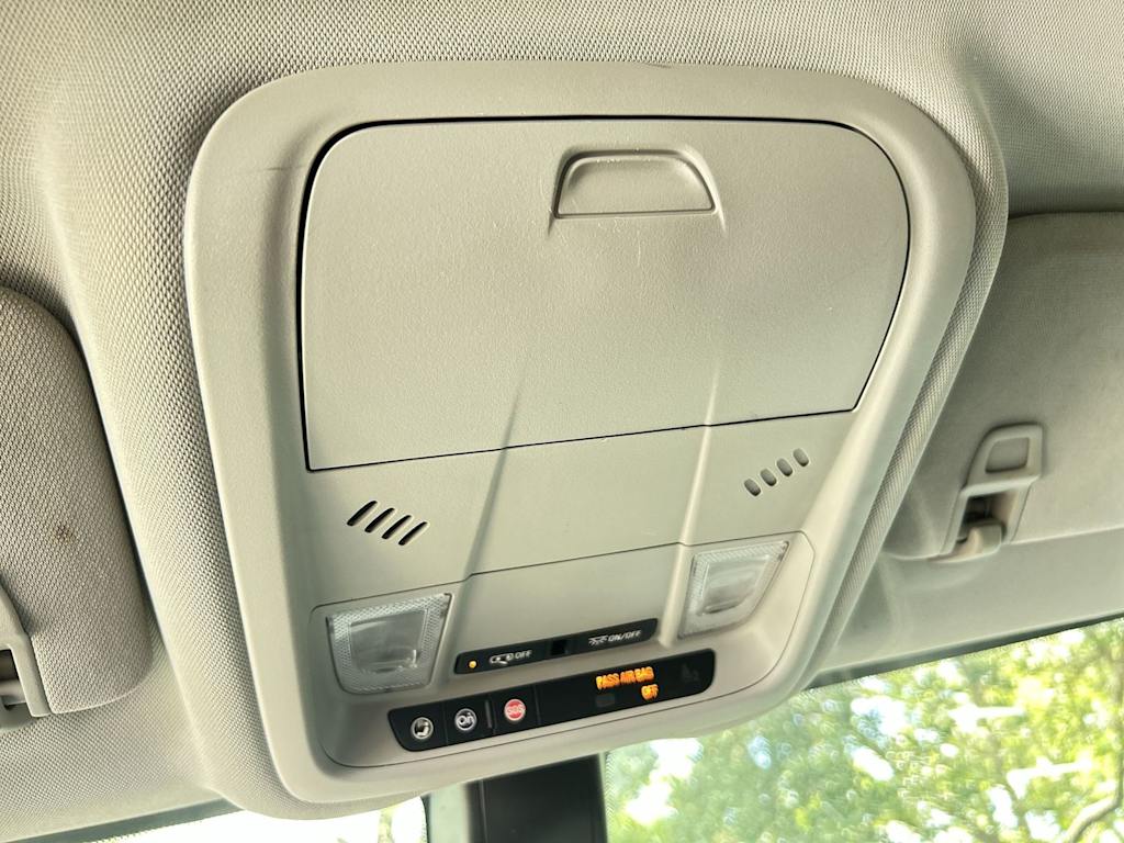 Thumbnail: 2019 Chevrolet Equinox - 19