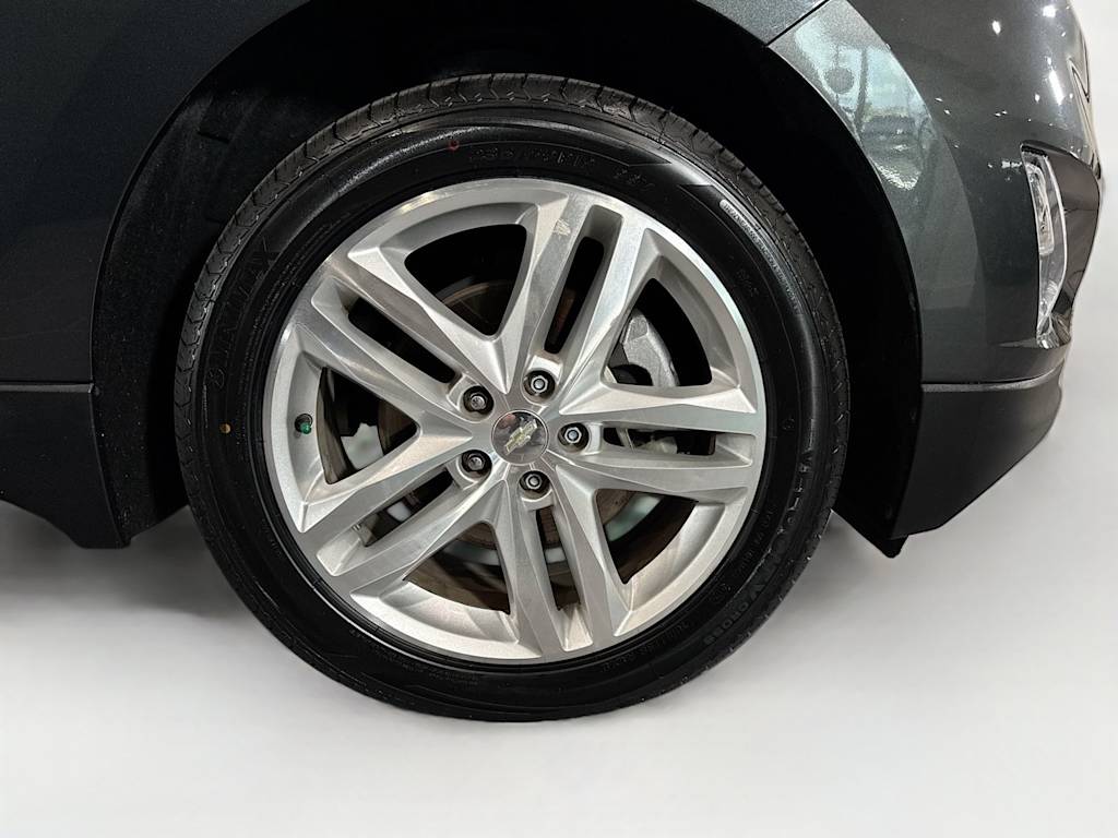 Thumbnail: 2020 Chevrolet Equinox - 3