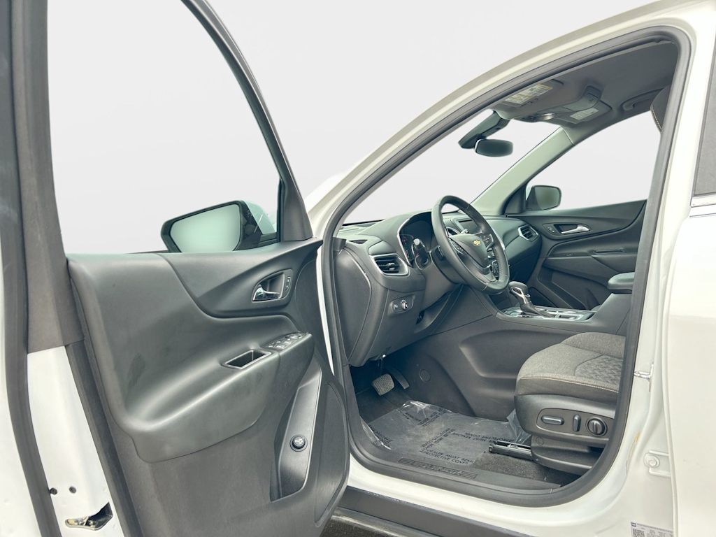 Thumbnail: 2024 Chevrolet Equinox - 17