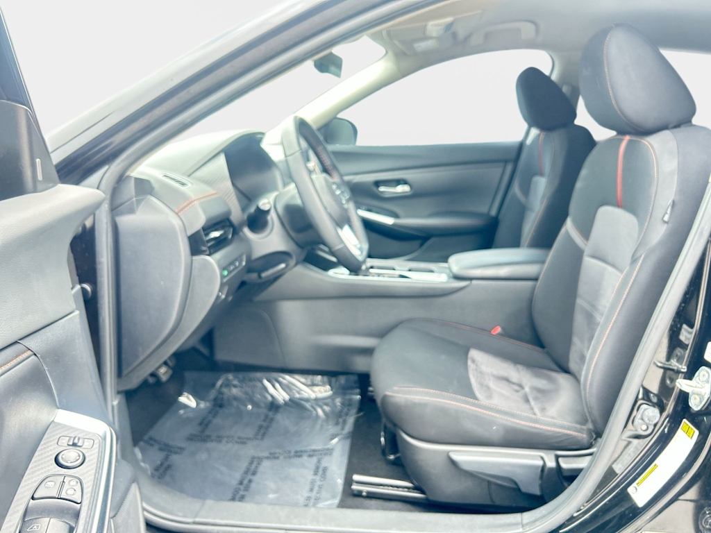 Thumbnail: 2023 Nissan Sentra - 9