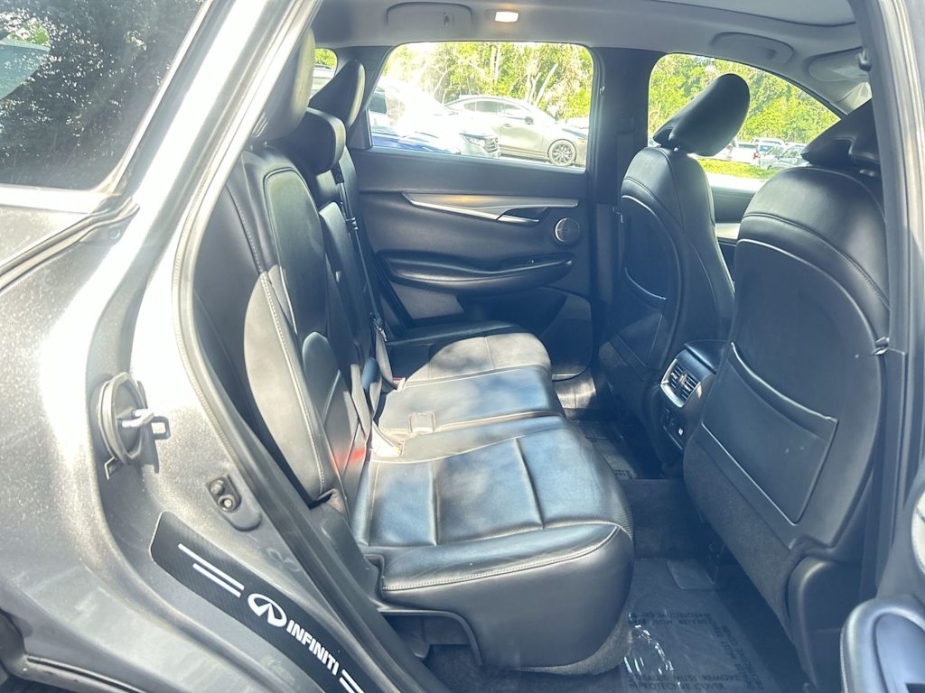 Thumbnail: 2019 INFINITI QX50 - 19